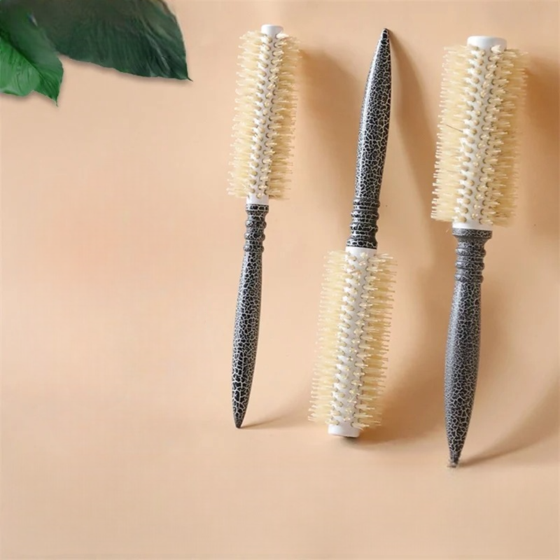 brosse-ronde-cheveux-brushing