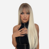 perruque pour femme blonde avec une frange